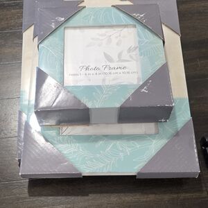 1042 Picture frames picture size 5 x 7 (2) 6 x 6 (1) Set of 3 NEW